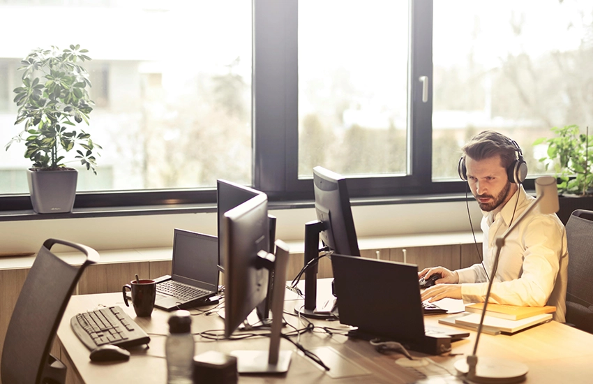 What is an AI chatbot